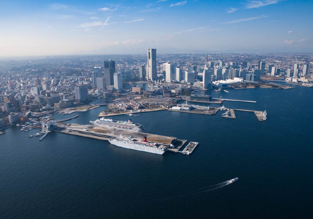 上空から見下ろした横浜の海